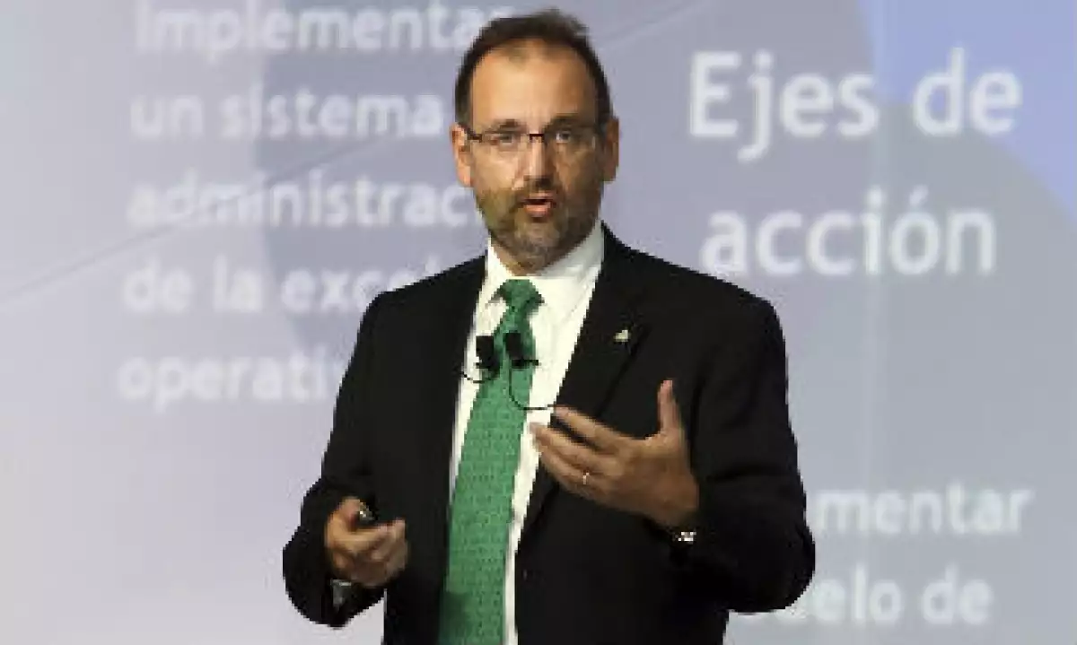 Carlos Murrieta Cummings