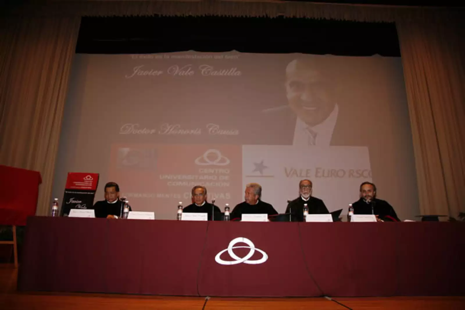 Doctorado Honoris Causa a Javier Vale