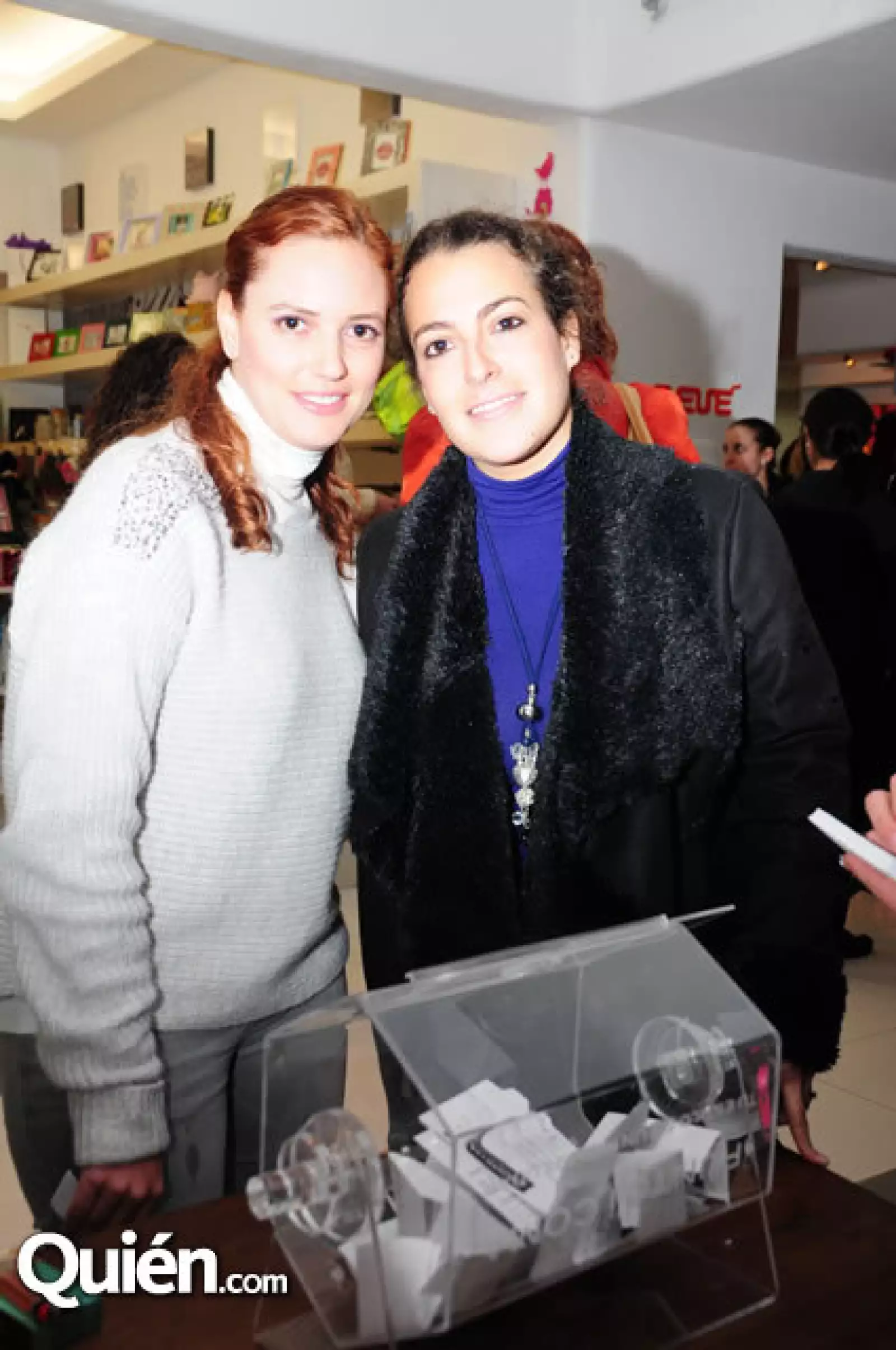 Maria Jose Álvarez del Castillo,Sofía Aceves