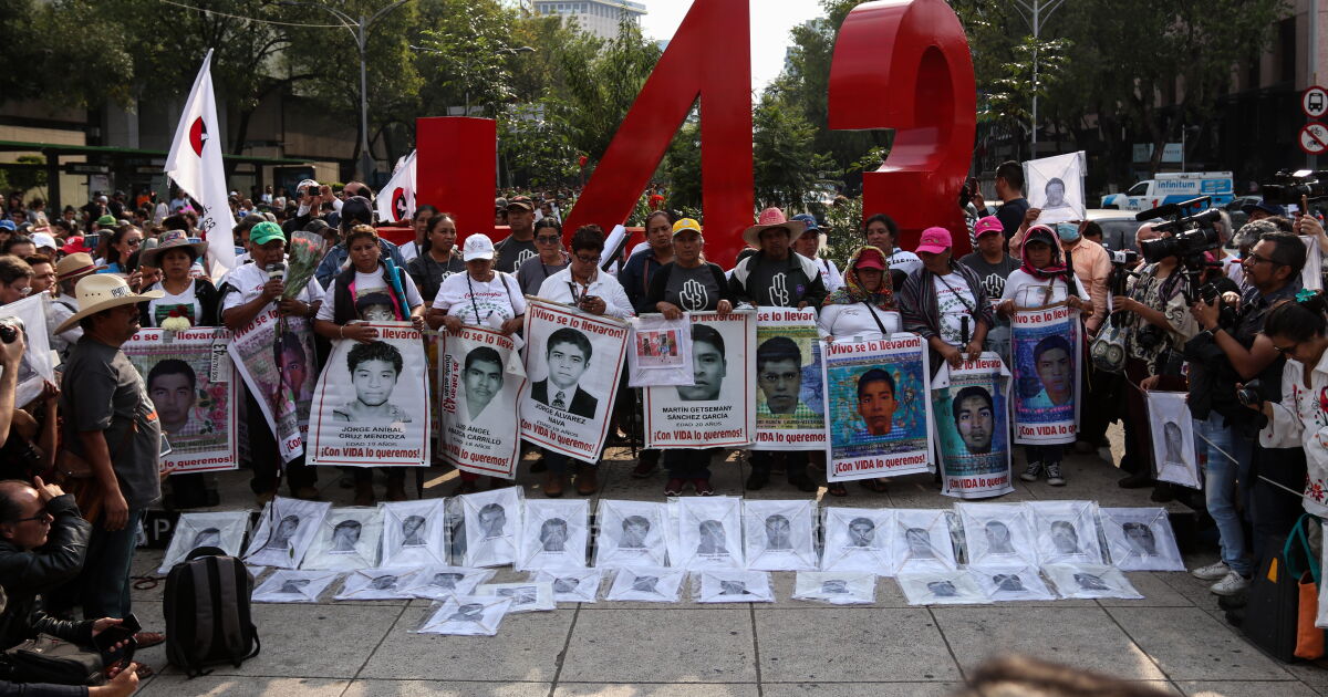 A 5 años, padres de los 43 exigen justicia; "no nos vamos a cansar ...