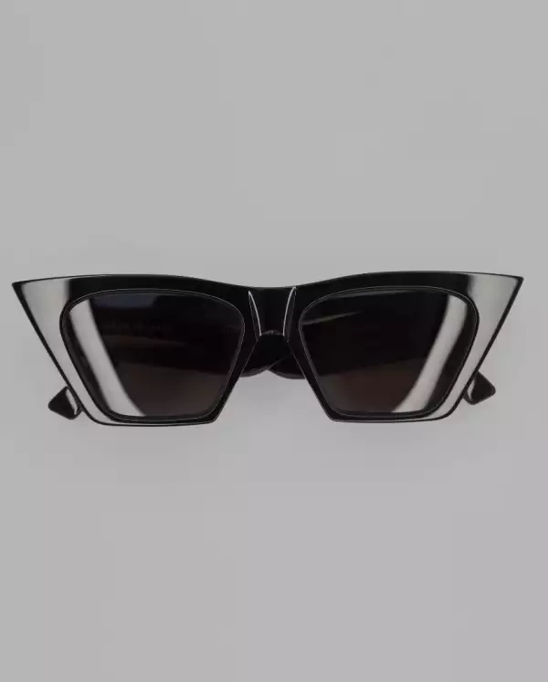 peak sunglases 450 copia.jpg