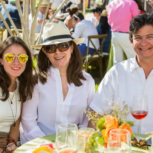 Alejandra Quintero,Eugenia Solano y Armando Quintero