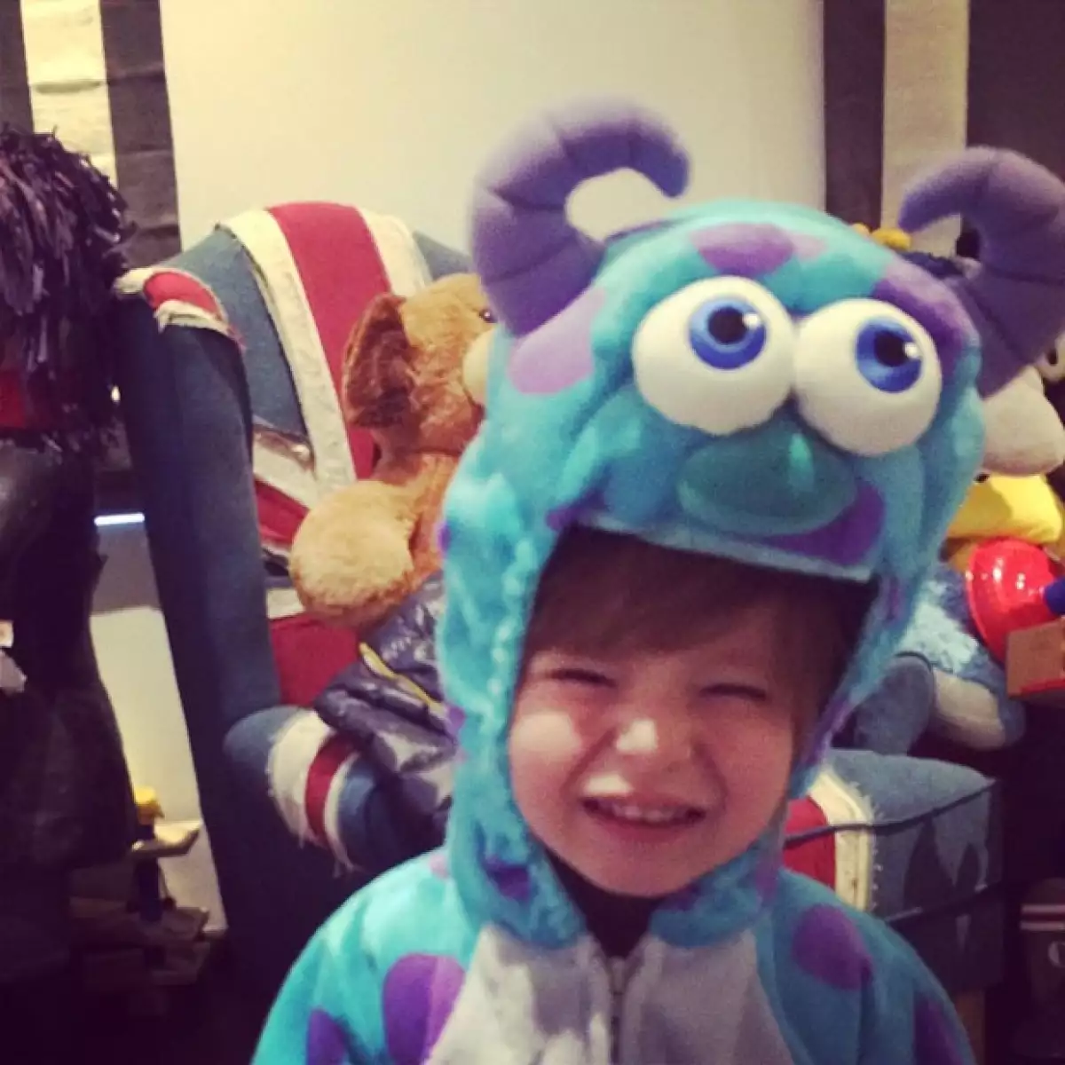 Es temporada de disfraces y las mamás famosas lo saben, por lo que compartieron la felicidad de sus pequeños de encarnar a sus personajes favoritos.