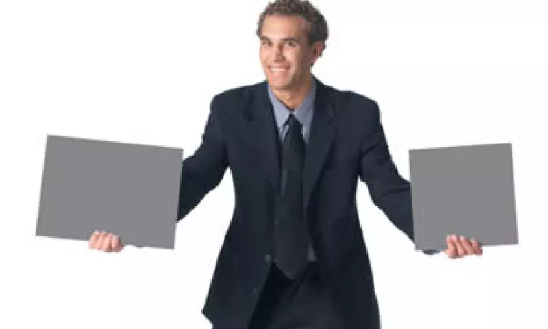 Si eres un empleado al que le preocupa el tiempo fuera de la oficina, otro referente valioso para decidir es la cultura corporativa. (Foto: Thinkstock)