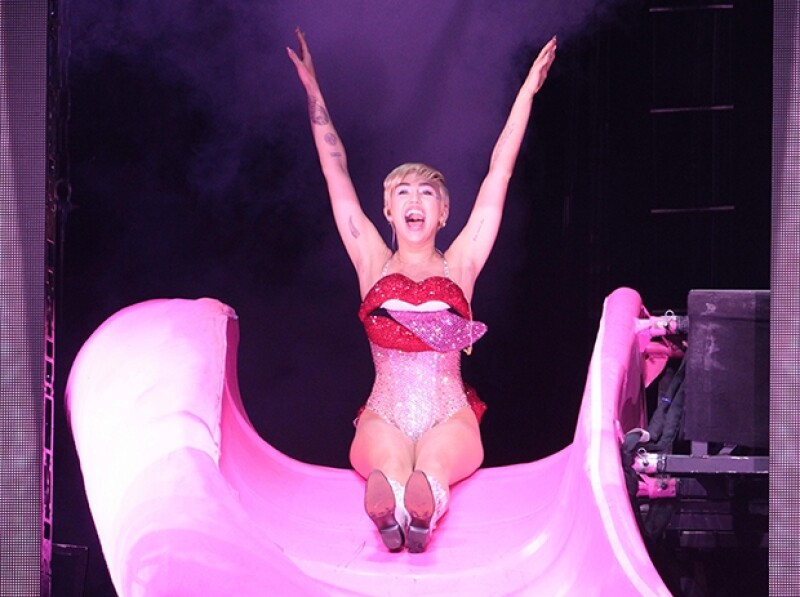 Este último año Miley ha cambiado por completo su imagen de niña buena, para muchos de forma muy radical.