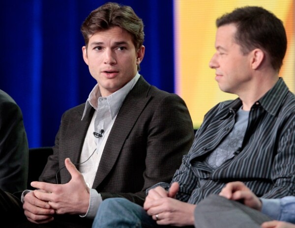 Ashton y Jon Cryer conversaron acerca de la exitosa serie que protagonizan.