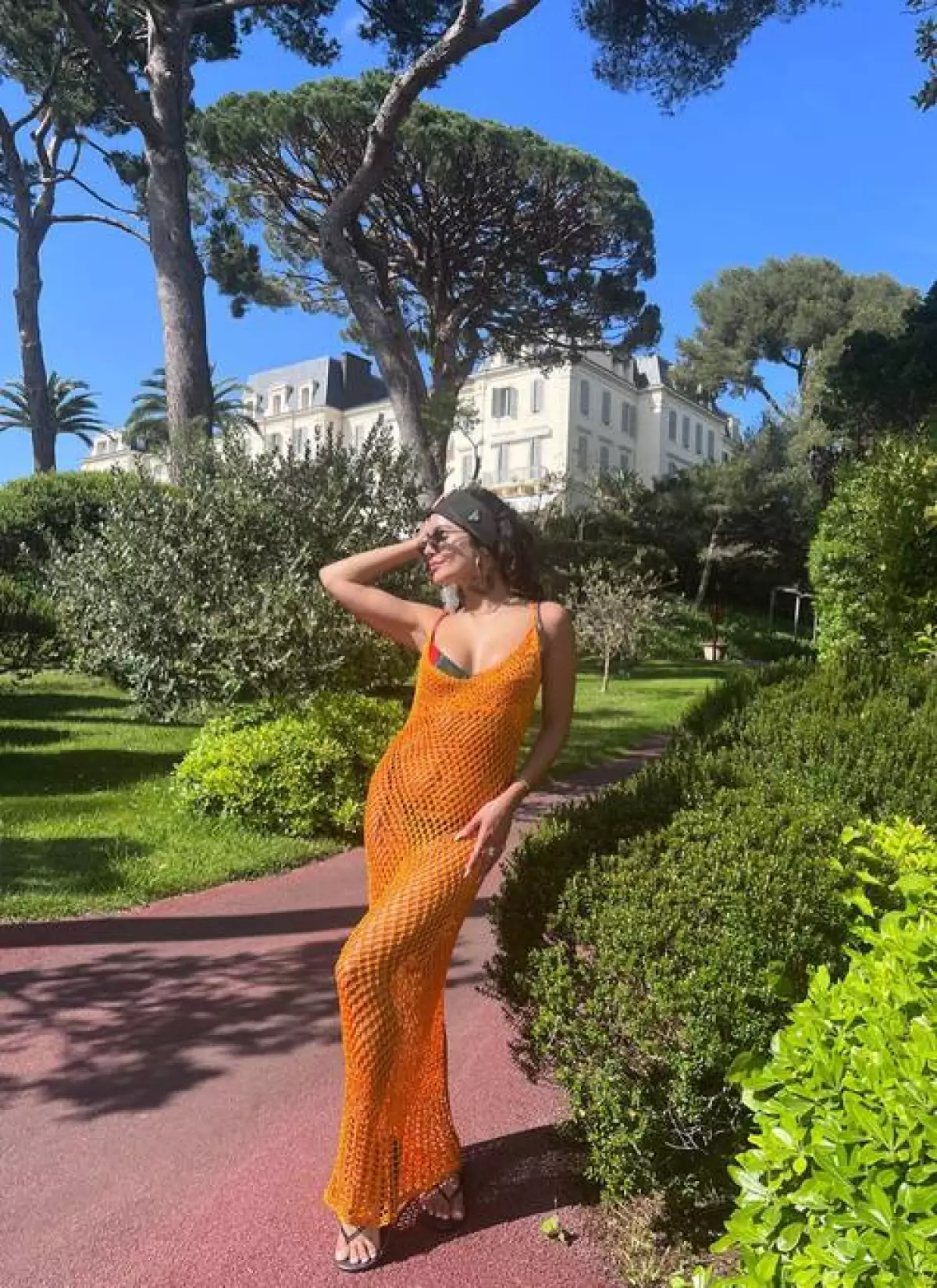 celebrity-flip-flops-vanessa-hudgens.jpeg