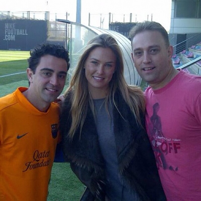 Bar Refaeli subió esta foto con Xavi el 7 de octubre.