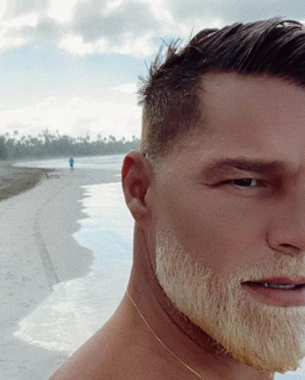 Ricky Martin pide a sus seguidores que se vacunen contra el Covid-19 Ricky Martin