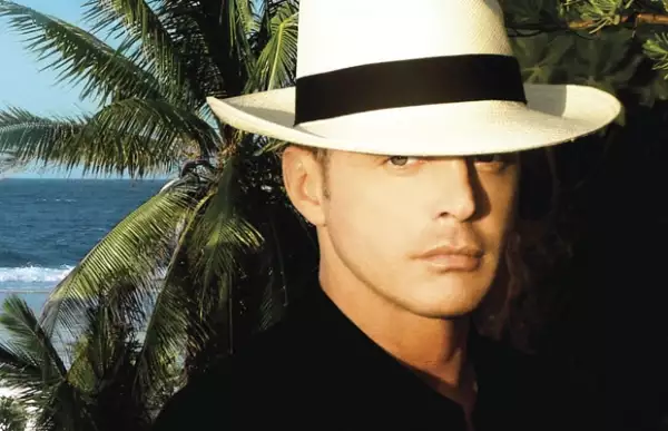 Esta es la portada de su nuevo disco.