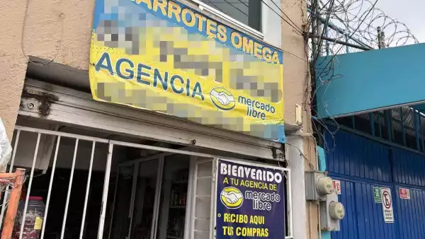 Tienda de abarrotes "Omega" sobre Gustavo Baz