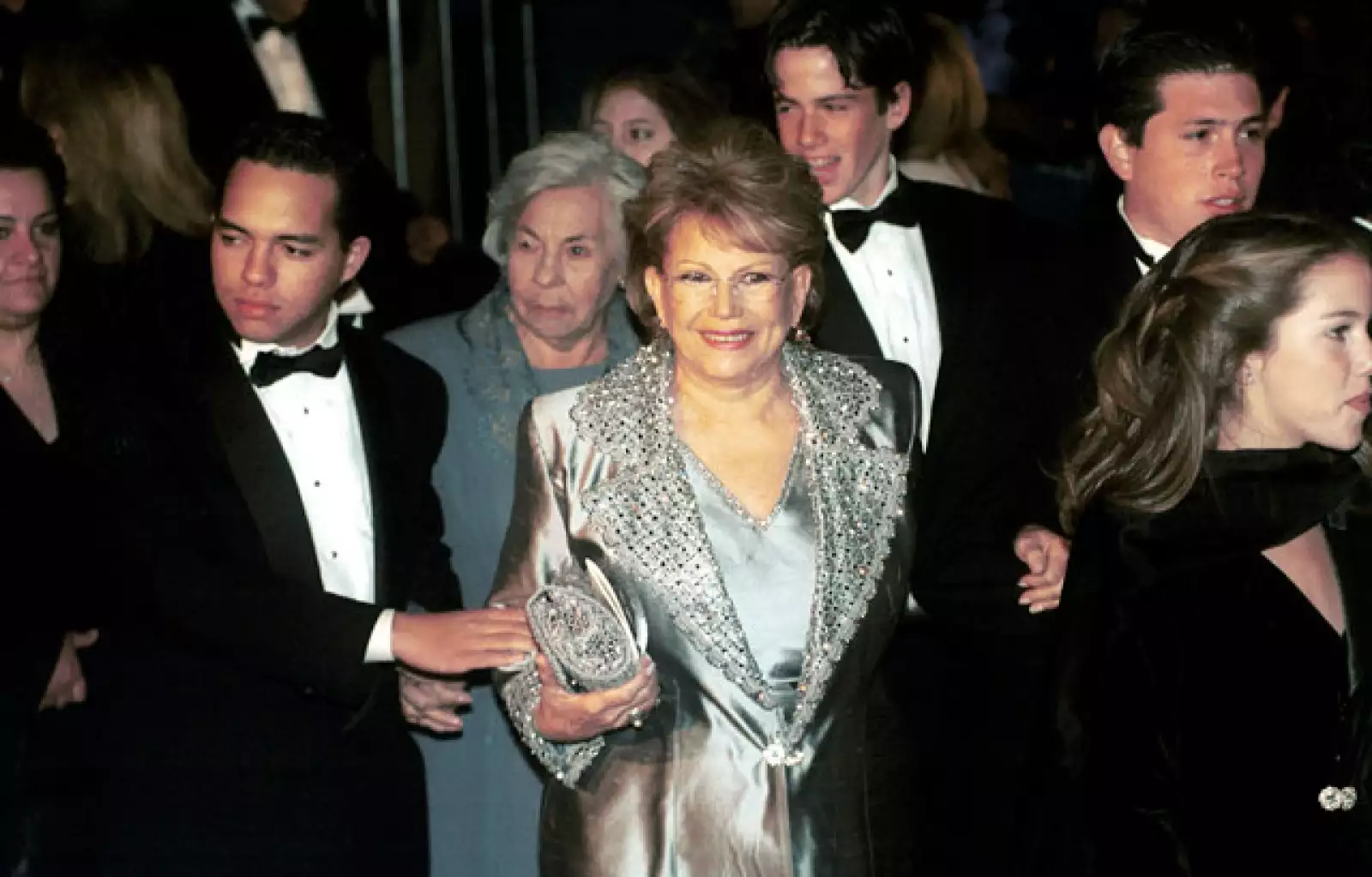 La abuelita de Thalía, Eva Mange, y su mamá, Yolanda Miranda, en el gran día de la cantante.