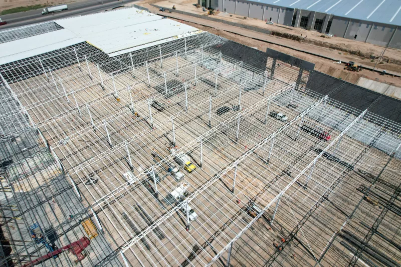 Aranceles de Trump a México afectan la construcción y ocupación de naves industriales