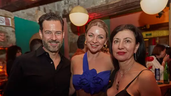 Emiliano Salinas, Ludwika Paleta y Leticia Huijara.