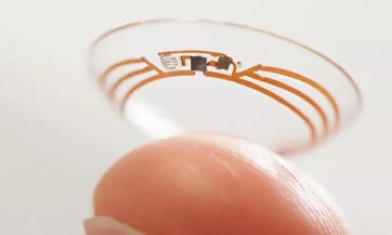 Lentes de contacto para medir glucosa en la sangre es otro de los proyectos de Google [x] Life Sciences (Foto: Cortesía Google) 