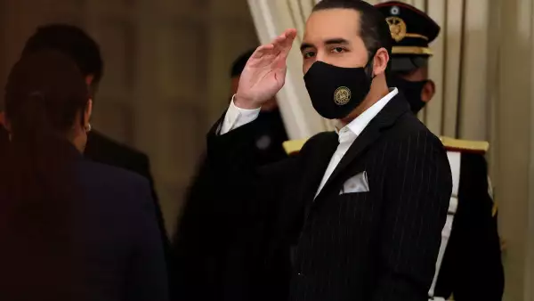 El presidente de El Salvador, Nayib Bukele, señaló el lunes que en el país se construirá una "infraestructura satelital" para el uso del Bitcoin en las zonas rurales con problemas de conexión.