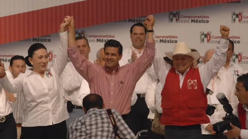 Peña Nieto apoya a Manuel Cavazos