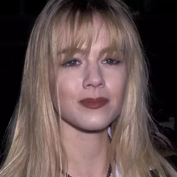 Jennie Garth era Kelly Taylor.
