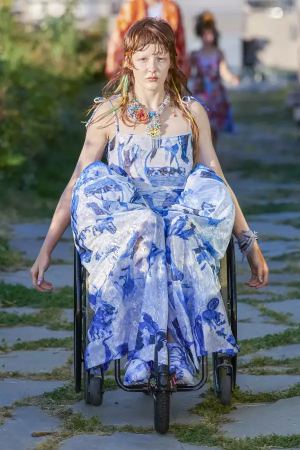 Collina Strada S22 005.jpg