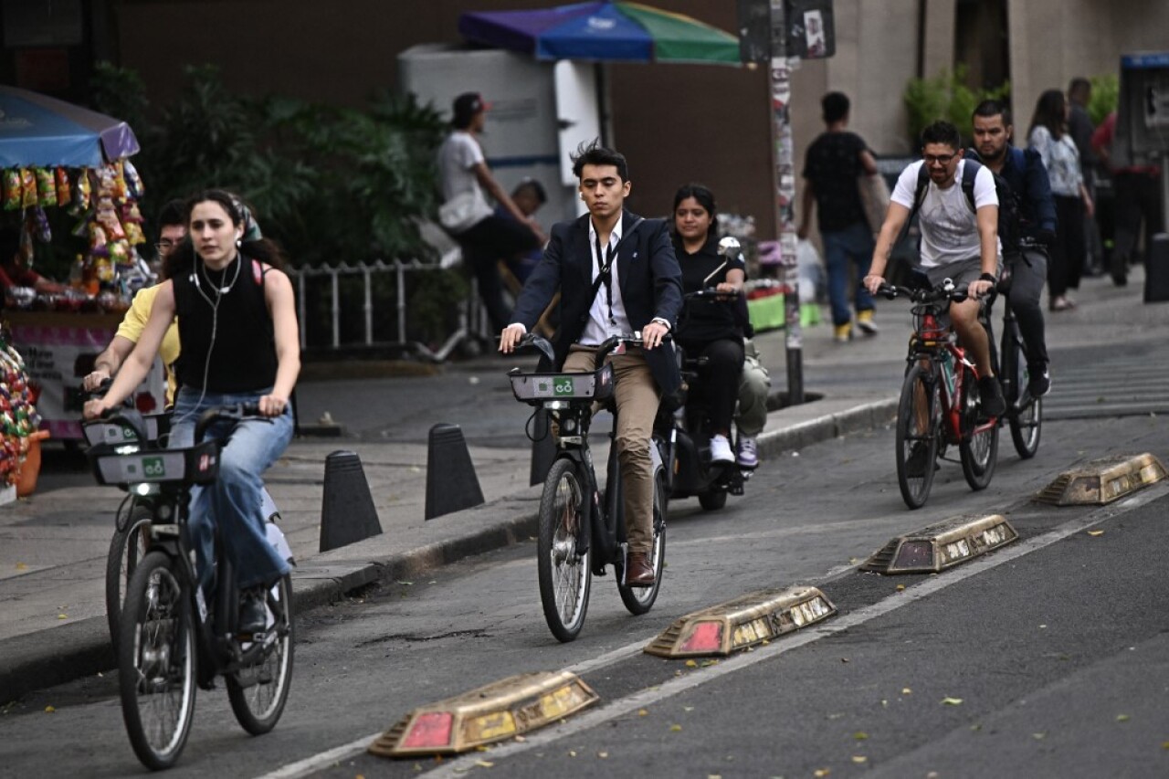 Bike lanes, the path to metropolitan citizenship in Mexico