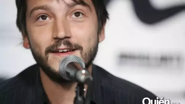 Conferencia Diego Luna
