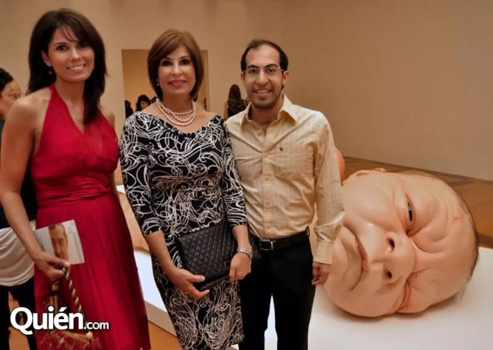 Mónica Pérez de Sánchez,Maggy Aguirre de Fuentes y Javier Treviño