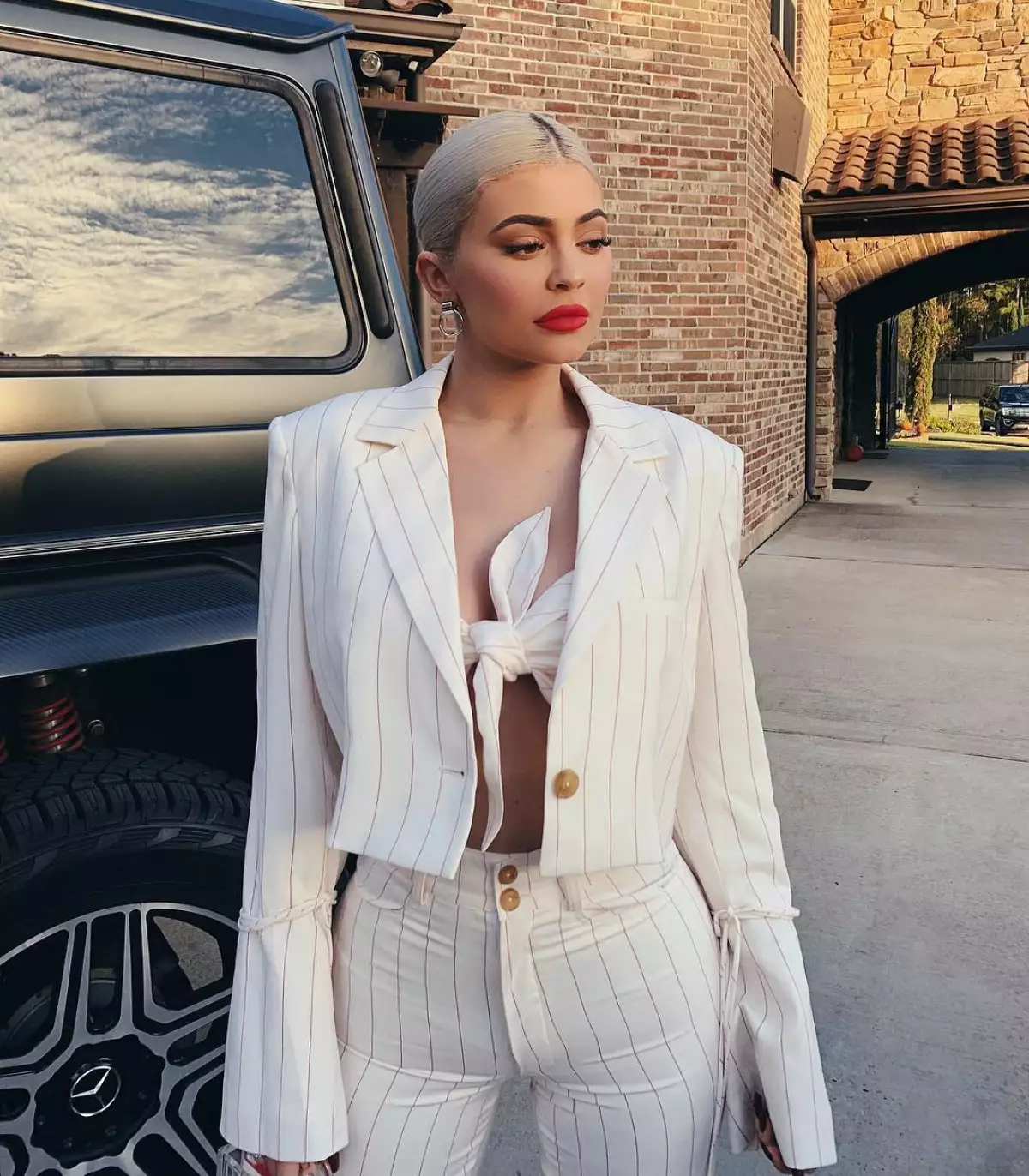 Kylie Jenner anuncia la venta de su calendario 2019