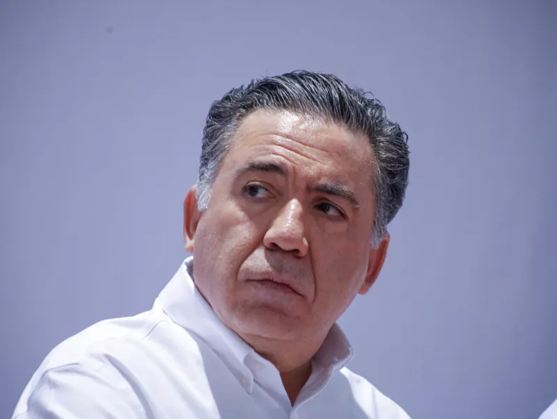 Enrique Inzunza asegura que permanecerá como senador hasta 2030 y que no irá por gubernatura de Sinaloa