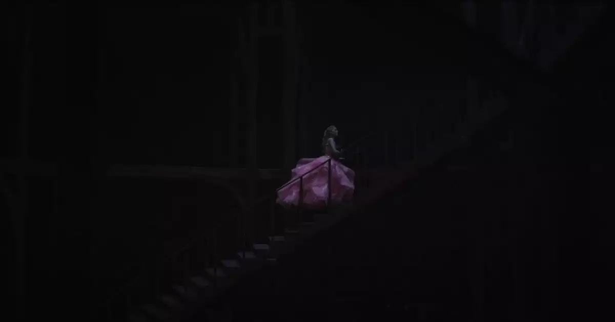 glinda_ariana_grande.jpg .jpeg