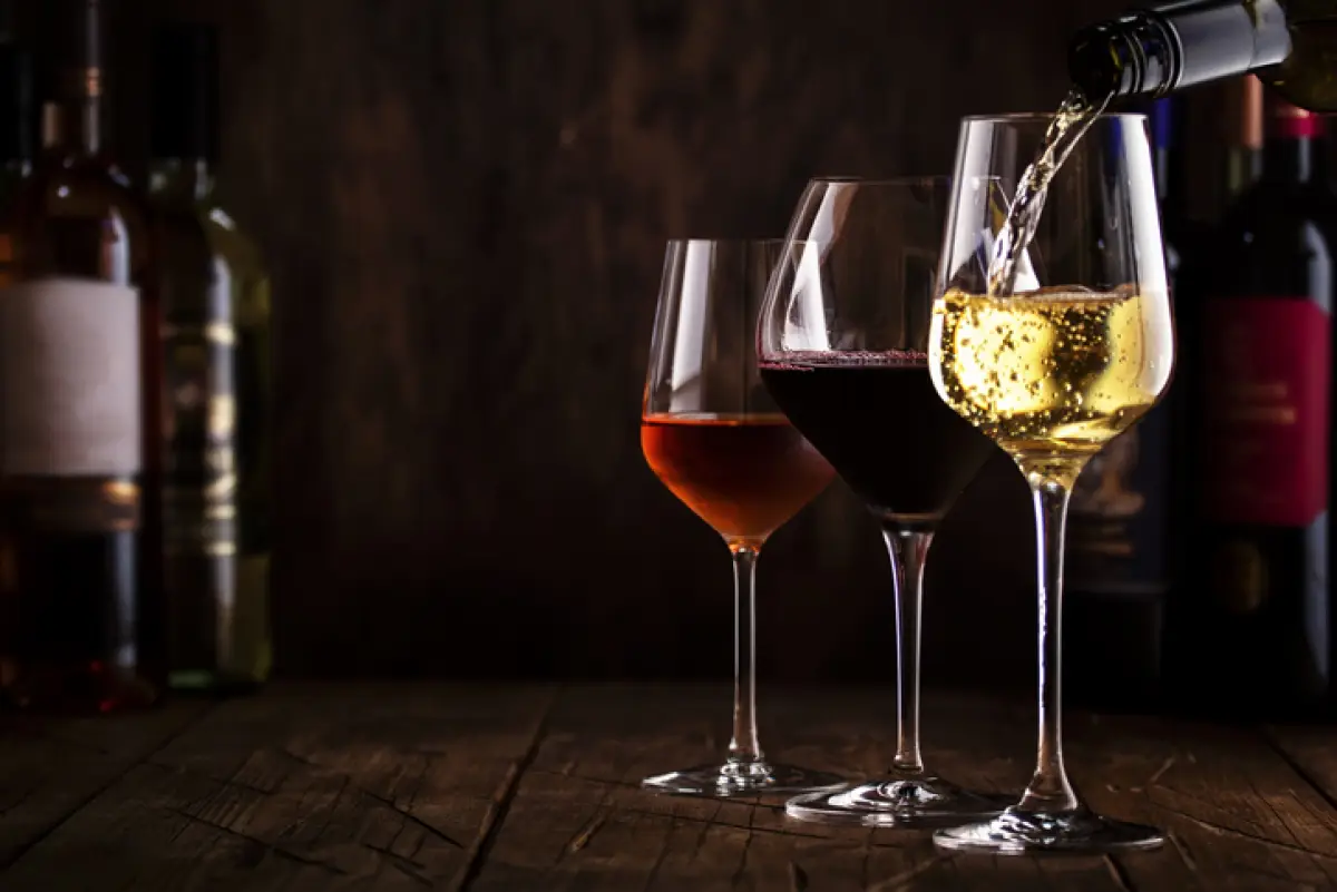 Los 6 vinos perfectos para regalar (y quedar como un experto sin serlo)