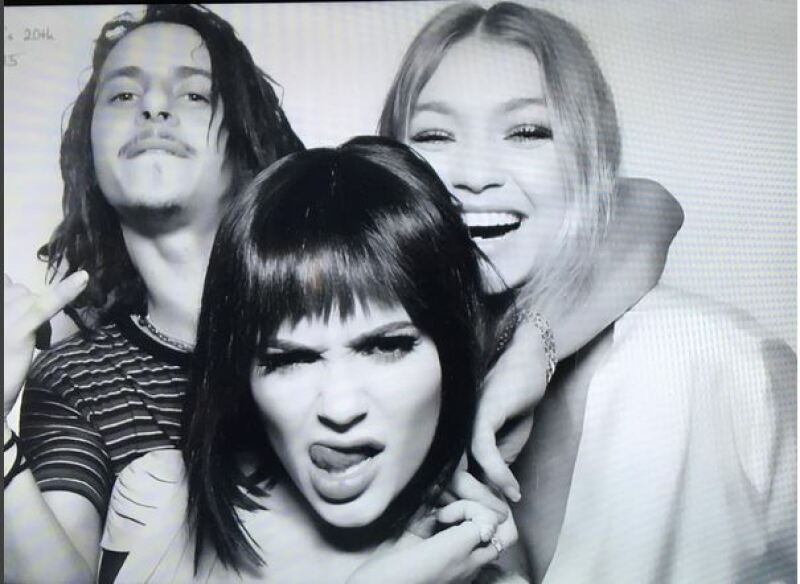 La modelo Gigi Hadid destacó entre los invitados.