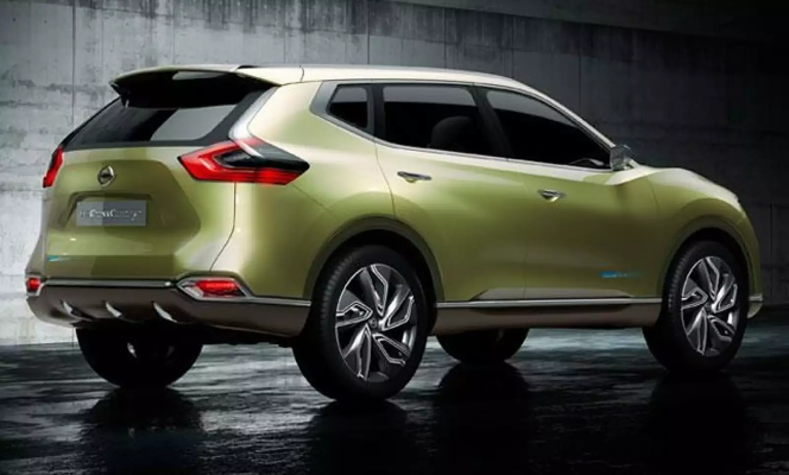 En el aspecto  mecánico, el prototipo equipa un impulsor eléctrico alimentado por una batería de iones de litio que se asocia a otro motor de gasolina de 2.0 litros.