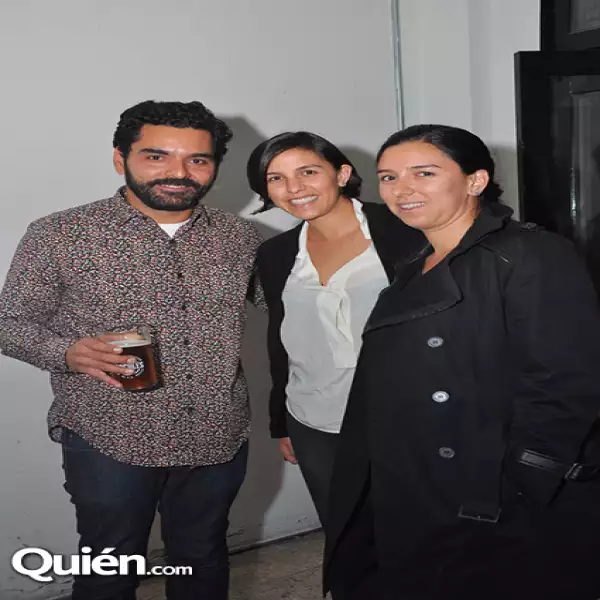 Rodrigo Tovar, Mariana y Camila Navarro.