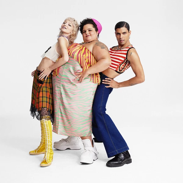 jean-paul-gaultier-lanza-perfume-pride-2022-para-todes-3.jpg