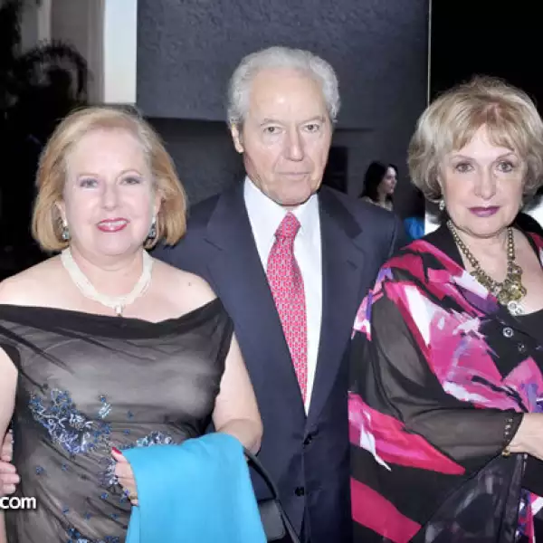 Josefina Rodríguez de Longoria,Octaviano Longoria y América Domínguez Lozano
