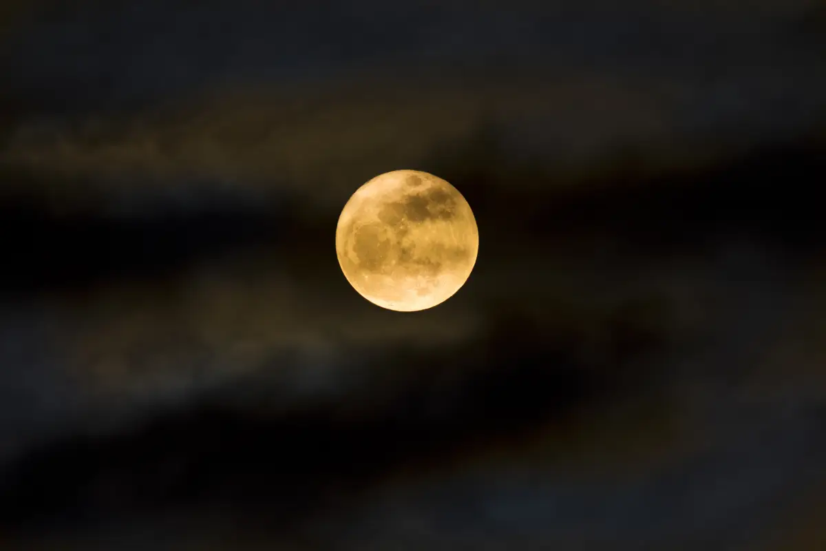 conjuncion-luna-y-marte-2024
