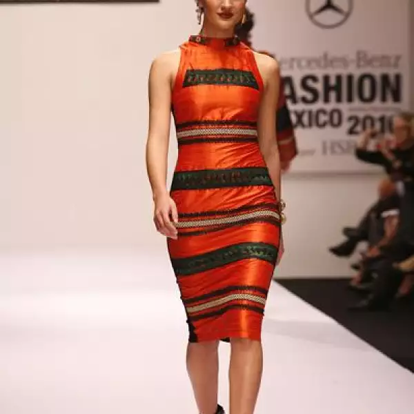 Mercedes  Benz Desfile Lydia Lavin