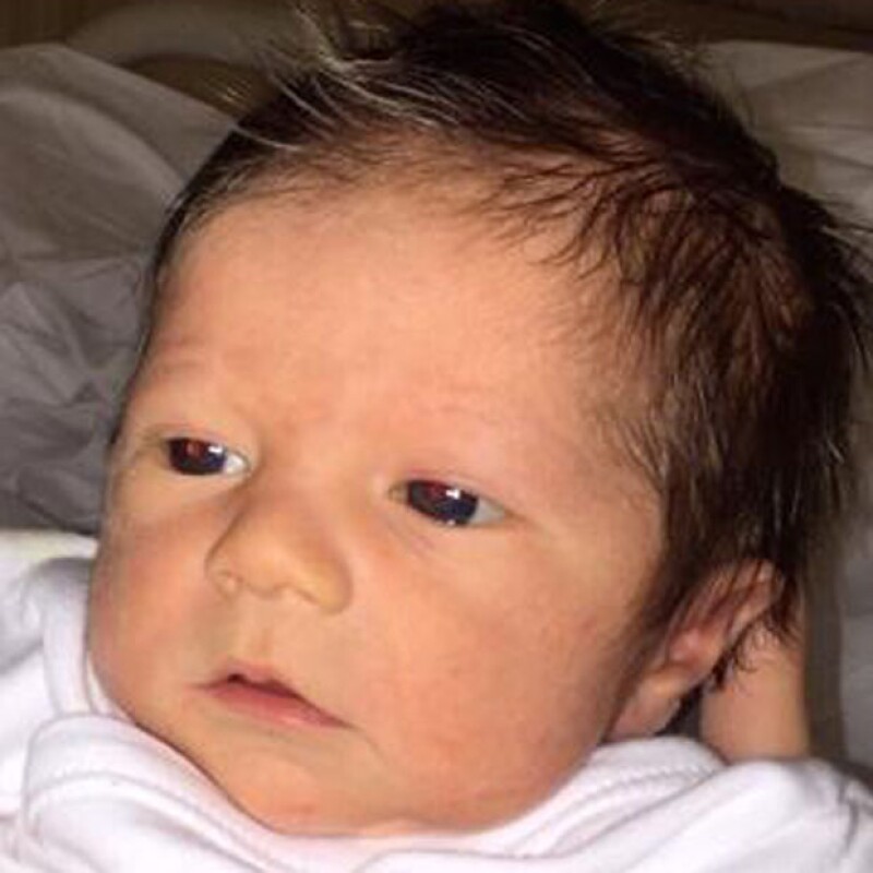 Con esta foto Shakira presentó a su nuevo y tierno bebé.