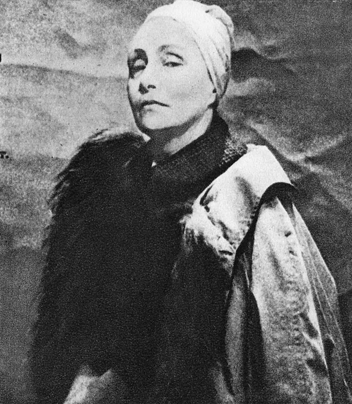 Madame Grès (1903-1993).