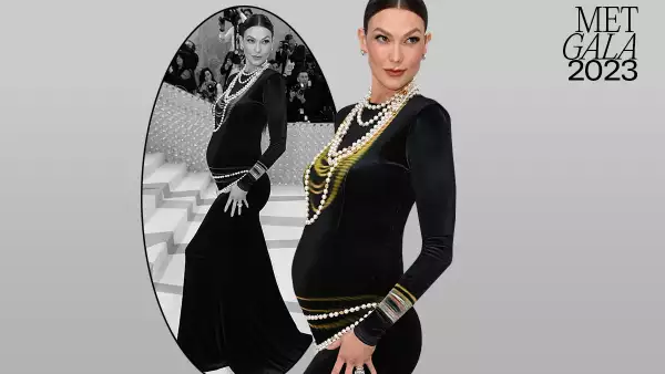 Karlie Kloss presume su baby bump en la Met Gala 2023.