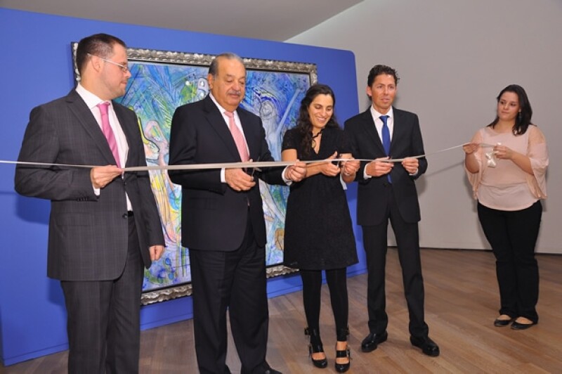 El corte de listón inaugural estuvo a cargo de Alfonso Miranda, director del Museo, Soumaya Slim de Romero, Carlos Slim y el arquitecto Fernando Romero.