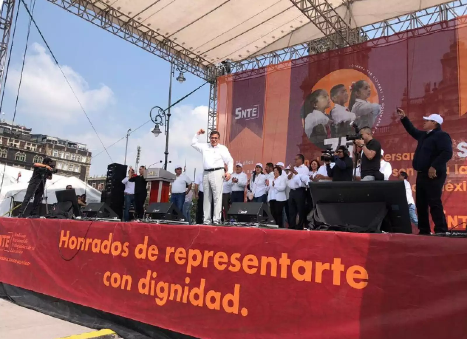 Aniversario del SNTE 1