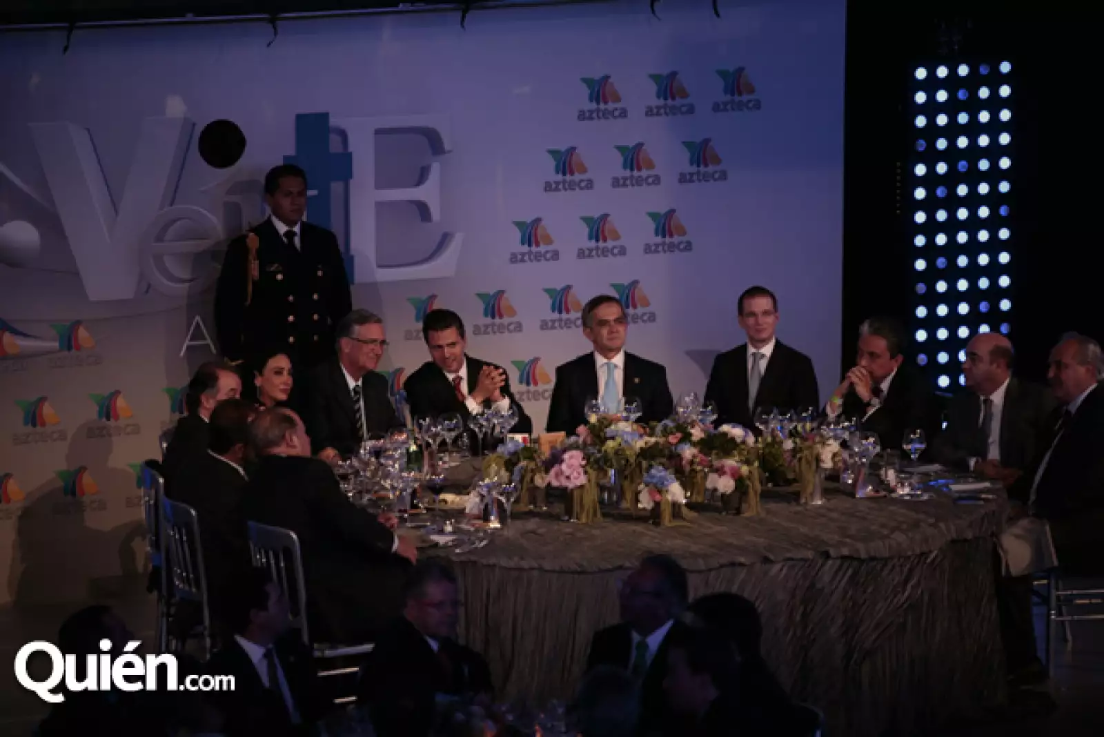 María Laura Medina de Salinas,Ricardo Salinas Pliego,Enrique Peña Nieto,Miguel Ángel Mancera,Mario San Román