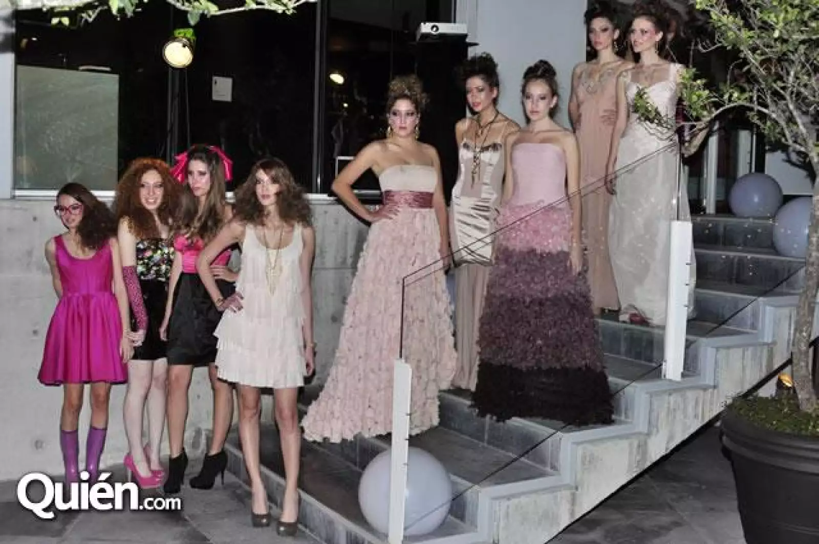 Pasarela a Beneficio de la Cruz Rosa