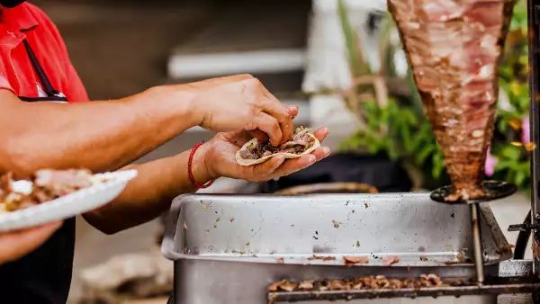 (Preparación de tocos al pastor)
