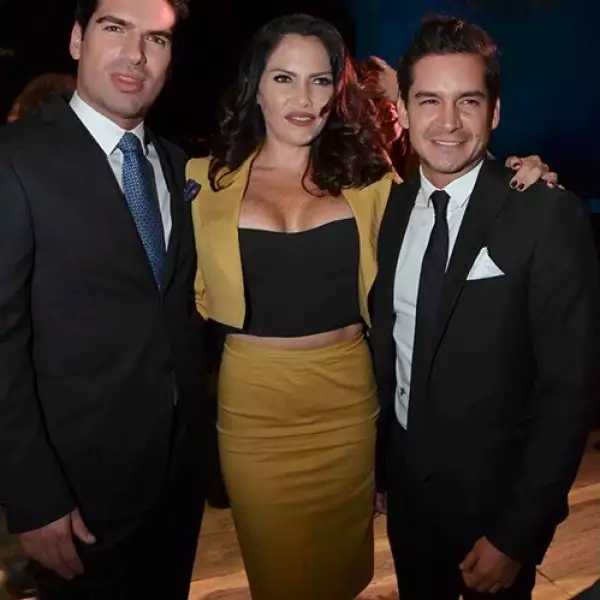 Santiago Fuses,Magie Zaga,Juan Pablo Minero y Victoria Díaz.