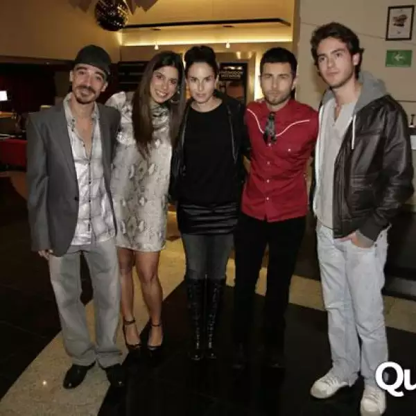 Presentación de Enemigos Íntimos