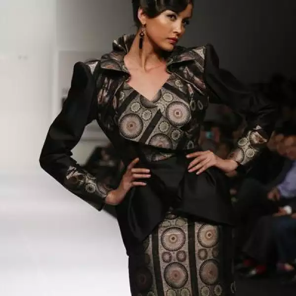 Desfile Alberto Rodríguez