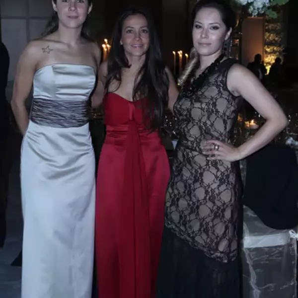 María Pérez, Patricia Valdés y Pita Corral
