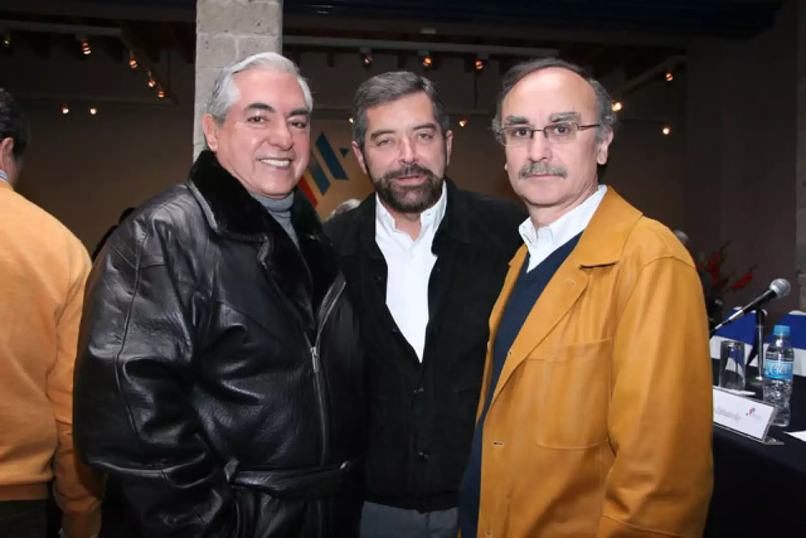 Homenaje a Jacobo Zabludovsky y Leon Davidoff.